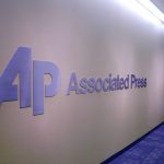 AGENCIA DE NOTICIAS IMPONE IDEOLOGÍA DE GÉNERO A SUS REDACTORES