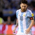 Suspenden a Messi por insultar a arbitro