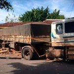 Mujer sobrevive a impacto de camión mientras cantaba alabanzas