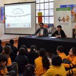 Lanzan la primera Biblia inclusiva para niños sordos y ciegos en Chile