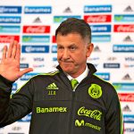 Pese a la mala racha, ratifican a Osorio como técnico de México