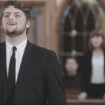 Video de estudiantes alabando a Dios se hace viral