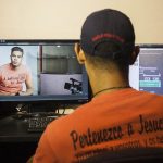 Jóvenes cubanos evangelizan de forma clandestina por internet