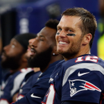 Línea ofensiva debe mitigar la ansiedad de Tom Brady en la bolsa