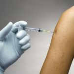 Vacunas de tétanos y difteria deben reforzarse en edad adulta