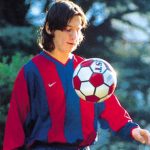 Hace 17 años, Messi por primera vez se puso la del Barça