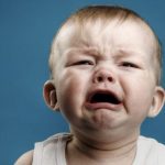 Dejar llorar a bebés produce daños neurológicos: estudio