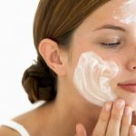 Dermatólogos fomentan protección de la piel para evitar daños por el Sol
