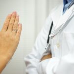 Senado aprueba objeción de conciencia para médicos y enfermeras