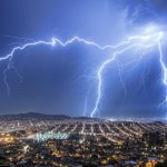 ¿Qué debo evitar durante una tormenta eléctrica?