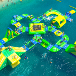 Nuevo parque de diversiones flotante en Cancún