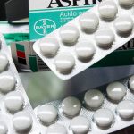 Aspirina en dosis baja podría proteger de cáncer de ovario