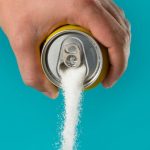 Consumir bebidas azucaradas causan daños a los riñones