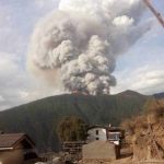 Al menos 30 bomberos mueren en incendio forestal en China