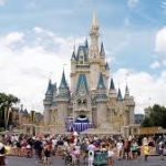 Disney prohíbe fumar en sus parques de Estados Unidos